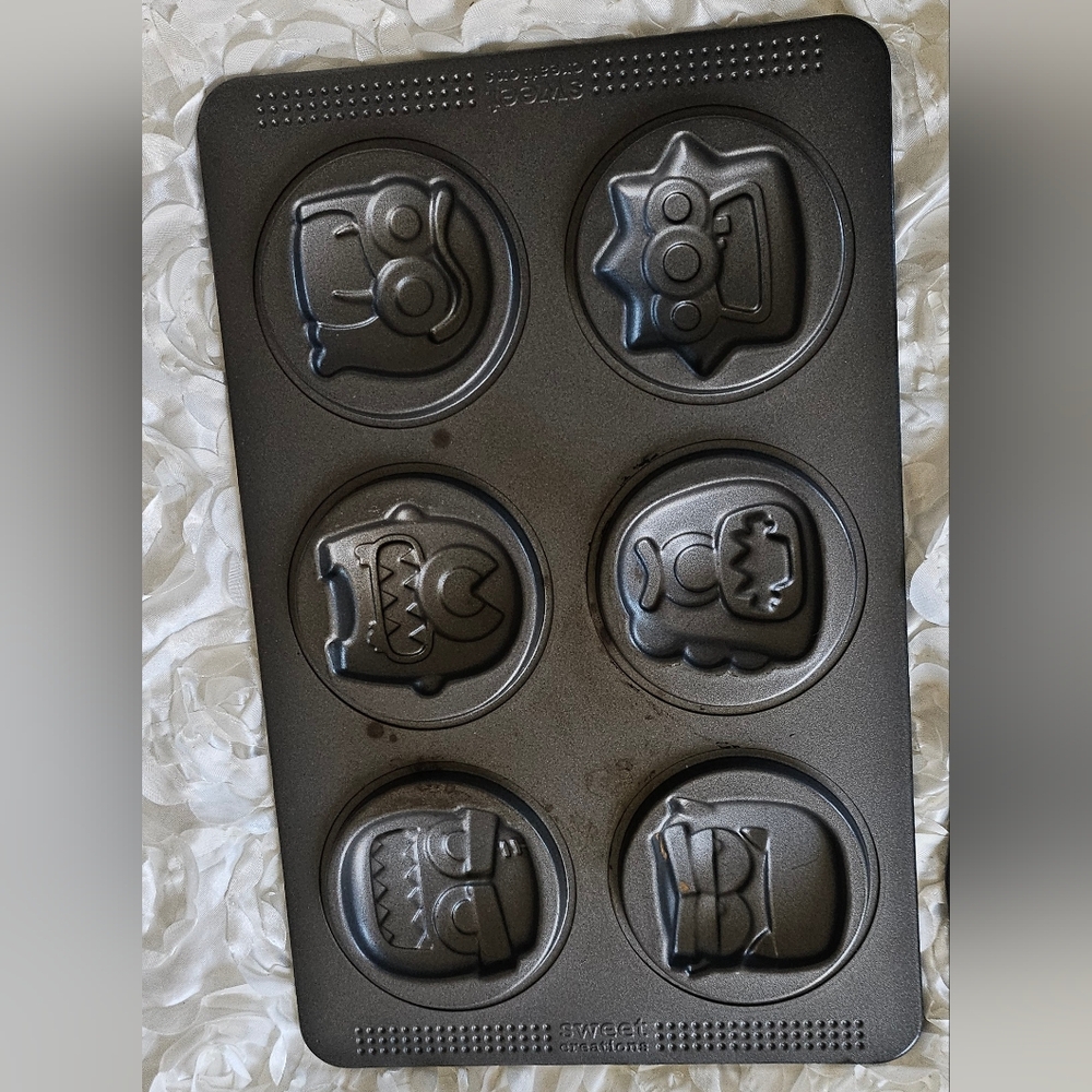 Sweet Creations Monster Cookie Mold
